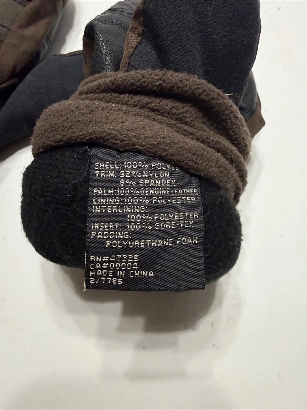 Kombi Black and Brown Fleece-Trim Gloves with Leather Palm